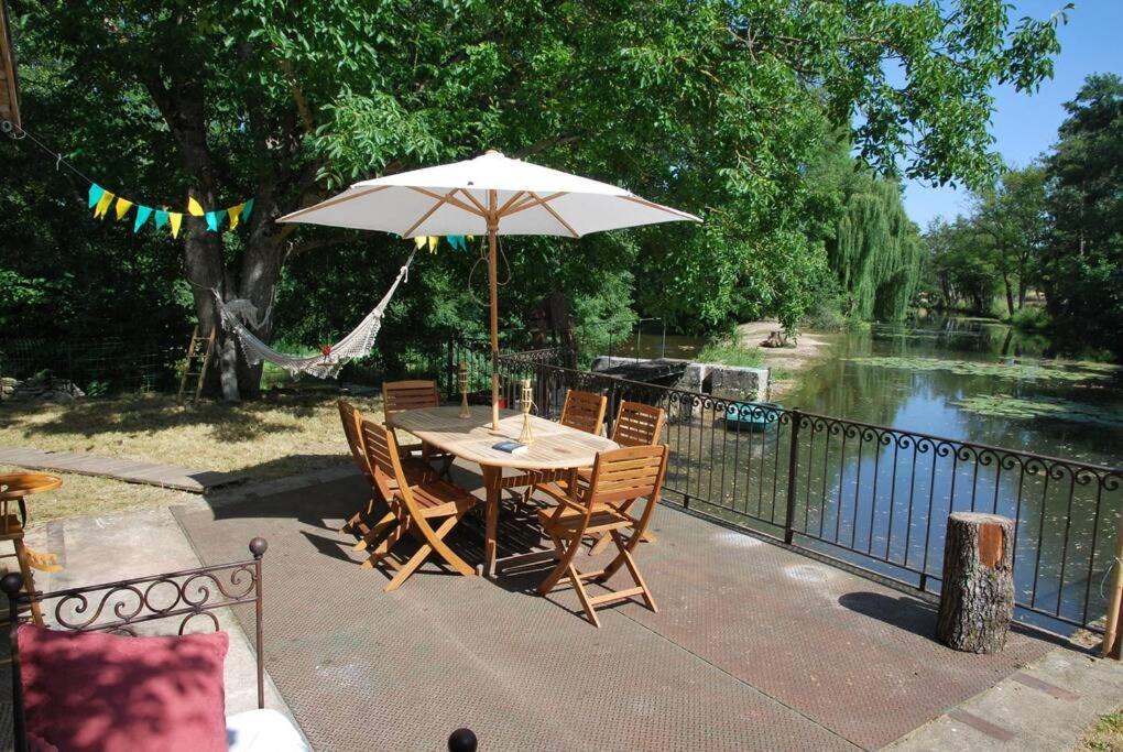 Magnifique Moulin Proche Chablis, Jacuzzi Et Riviere Annay-sur-Serein Exterior foto