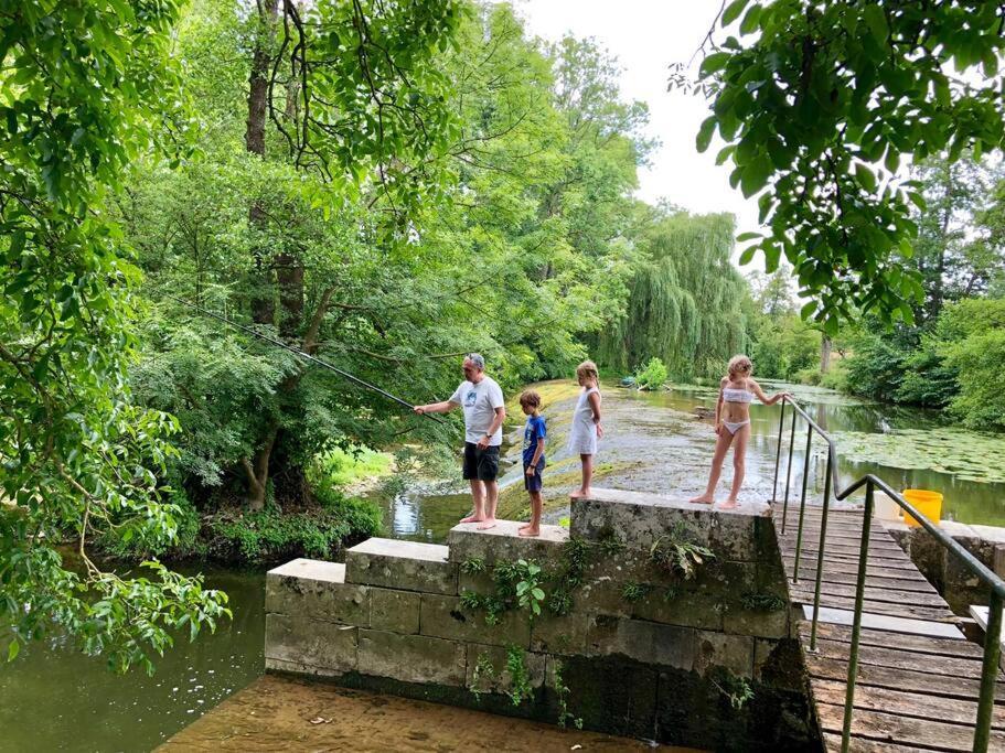 Magnifique Moulin Proche Chablis, Jacuzzi Et Riviere Annay-sur-Serein Exterior foto