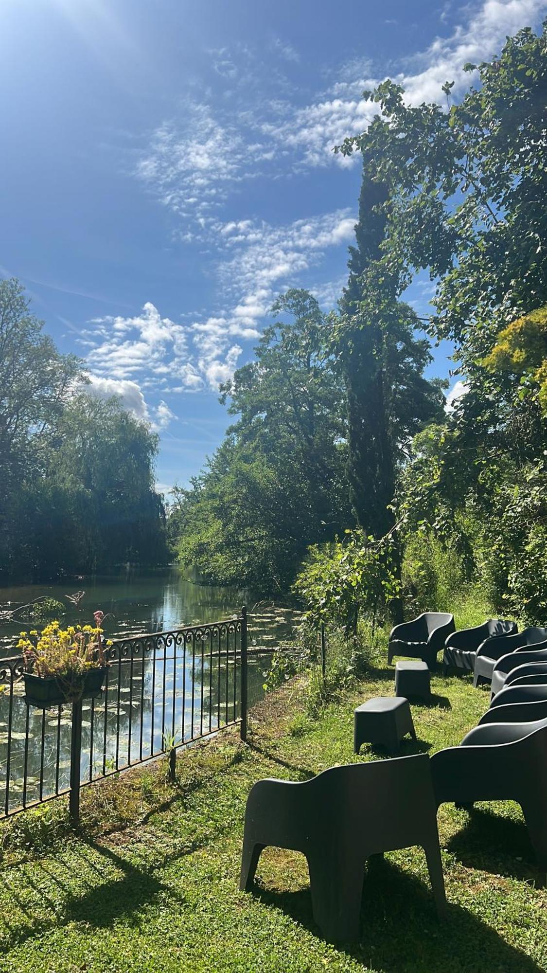 Magnifique Moulin Proche Chablis, Jacuzzi Et Riviere Annay-sur-Serein Exterior foto